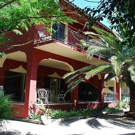 Teressa Apartments Dassia  Exterior foto